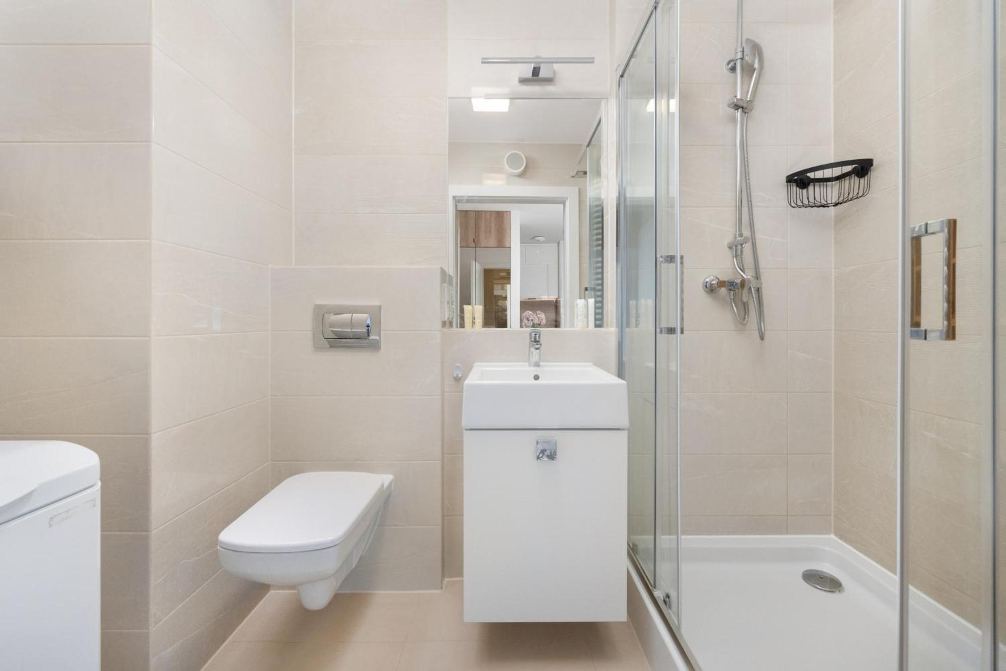 Apartment Klasyczny Z Balkonem We Wroclawiu By Renters