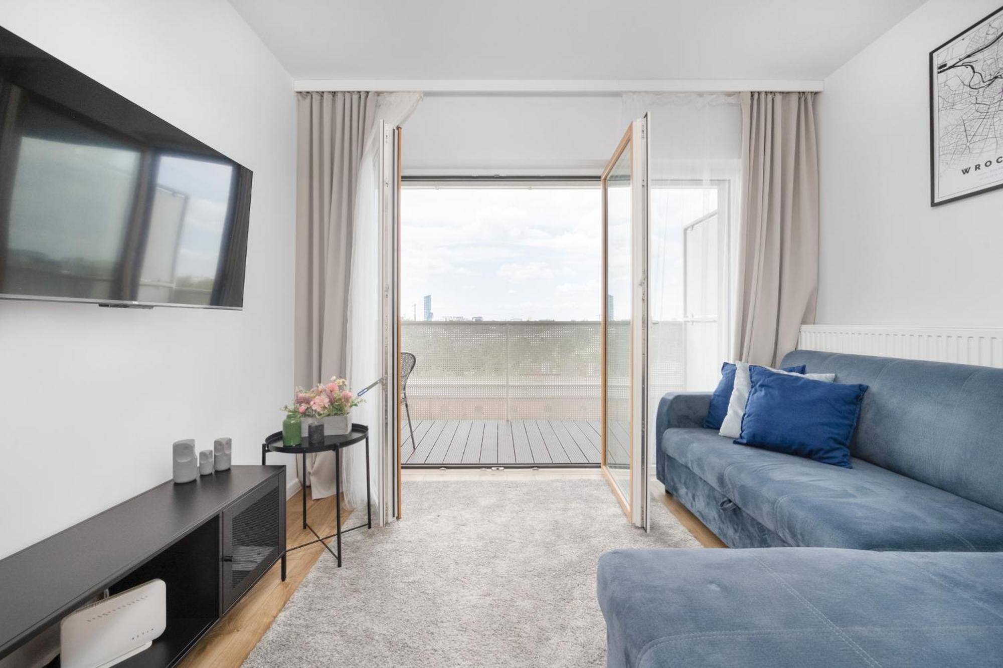 Klasyczny Z Balkonem We Wroclawiu By Renters Apartment Wroclaw