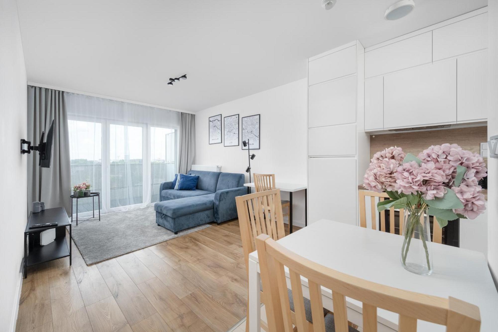 Klasyczny Z Balkonem We Wroclawiu By Renters Vratislav