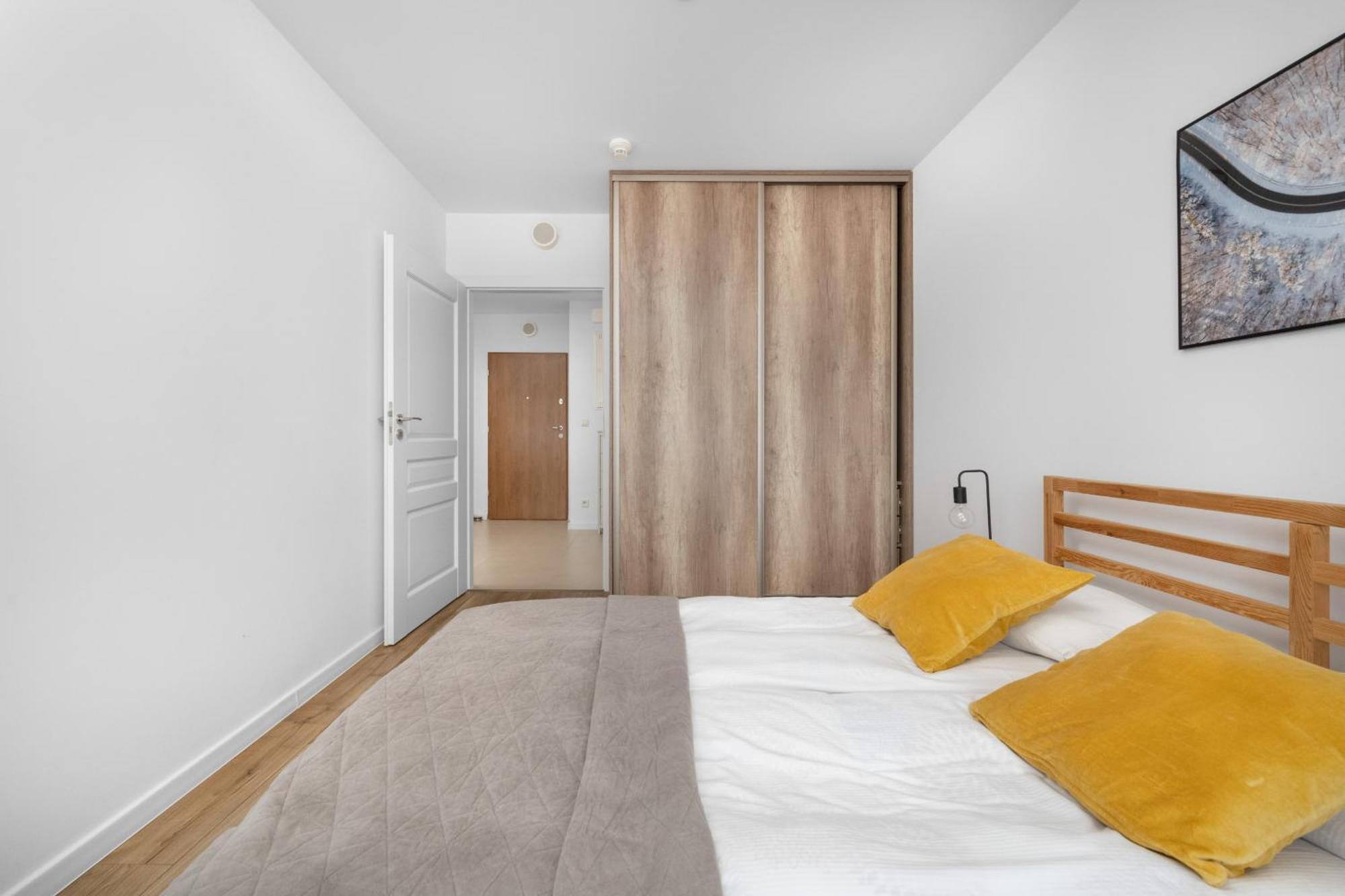Klasyczny Z Balkonem We Wroclawiu By Renters Apartment *